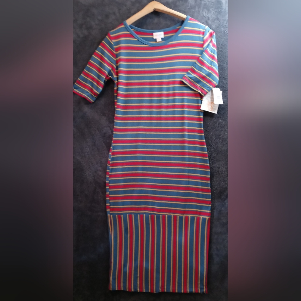 🤘💲 XS: LuLaRoe: Julia Dress